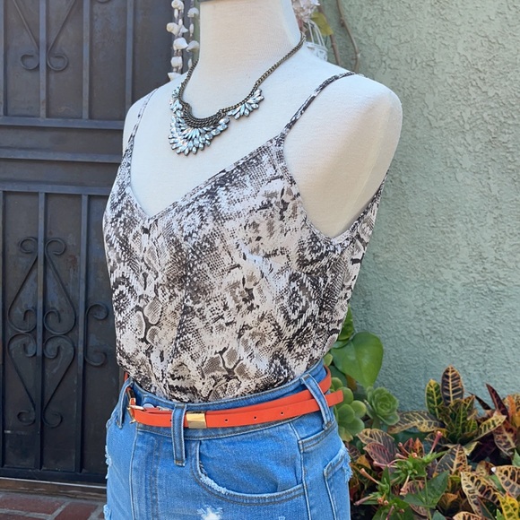 🔥Last One🔥💓BEAUTIFUL TOP💓 - Picture 3 of 8